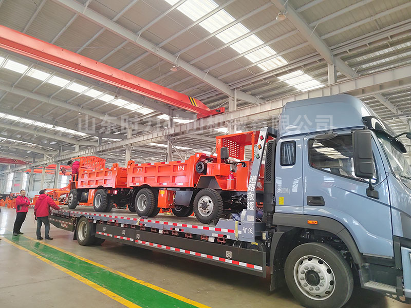 2臺5噸地下自卸車發(fā)往山西